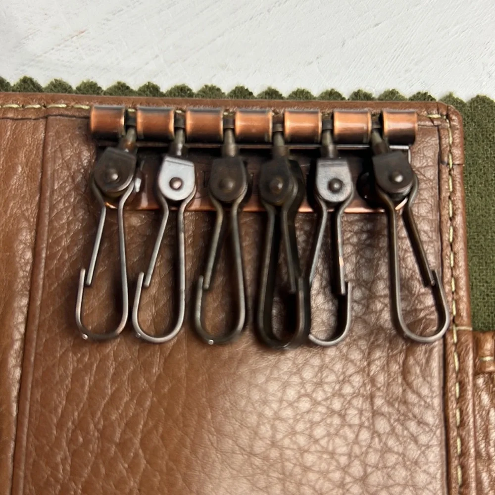 Auth. LOEWE KNAPPE Suede Leather 6 Ring Key Holder brown wallet vtg w.box unisex